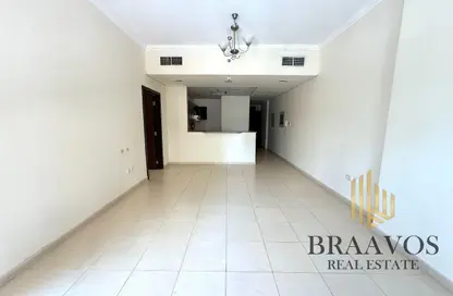 Apartment - 1 Bedroom - 2 Bathrooms for rent in Mazaya 19 - Queue Point - Dubai Land - Dubai