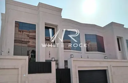 Villa - 5 Bedrooms - 7 Bathrooms for rent in Mushrif Gardens - Al Mushrif - Abu Dhabi