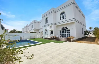 Villa - 4 Bedrooms - 5 Bathrooms for rent in Umm Suqeim 2 Villas - Umm Suqeim 2 - Umm Suqeim - Dubai