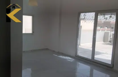 شقة - غرفة نوم - 2 حمامات للايجار في الجرف 2 - الجرف - عجمان وسط المدينة - عجمان
