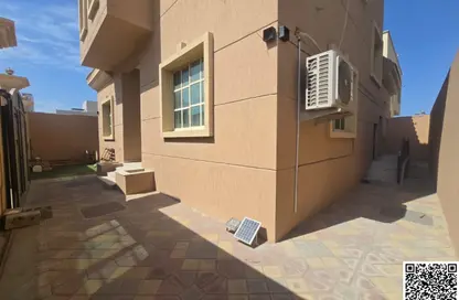 Villa - 3 Bedrooms - 5 Bathrooms for sale in Al Yasmeen 1 - Al Yasmeen - Ajman