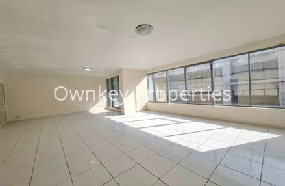 Apartment - 3 Bedrooms - 4 Bathrooms for rent in Golden Sands 8 - Mankhool - Bur Dubai - Dubai