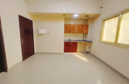 صورة لـ مطبخ شقة - 1 حمام للايجار في بناية اس جي المويلح - مويلح - الشارقة ، صورة رقم 1