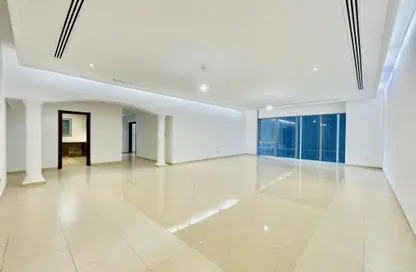 Apartment - 2 Bedrooms - 2 Bathrooms for rent in Al Bateen Plaza - Al Bateen - Abu Dhabi