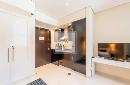 Apartment - Studio - 1 Bathroom for rent in The Cosmopolitan - Business Bay - Dubai