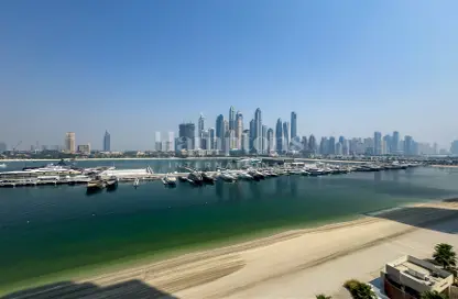 Apartment - 1 Bedroom - 1 Bathroom for sale in Palace Beach Residence - EMAAR Beachfront - Dubai Harbour - Dubai