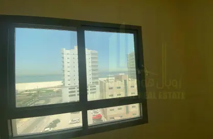 شقة - 2 غرف نوم - 2 حمامات للايجار في برج الكورنيش - الرميلة - عجمان
