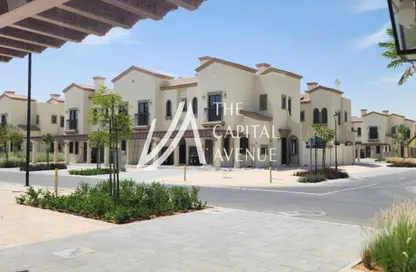 Townhouse - 2 Bedrooms - 4 Bathrooms for rent in Bloom Living - Zayed City (Khalifa City C) - Khalifa City - Abu Dhabi