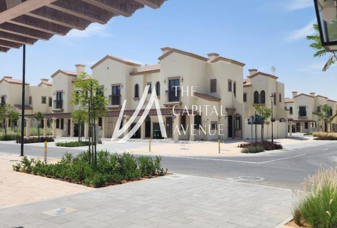 Townhouse - 3 Bedrooms - 4 Bathrooms for rent in Bloom Living - Zayed City (Khalifa City C) - Khalifa City - Abu Dhabi