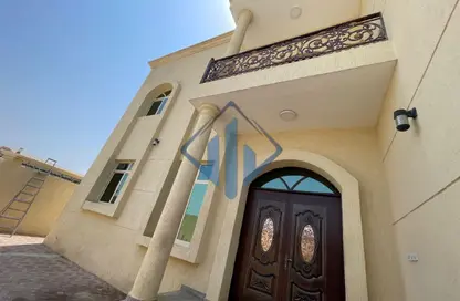 Villa - 7+ Bedrooms - 7+ Bathrooms for rent in Khuzam - Ras Al Khaimah