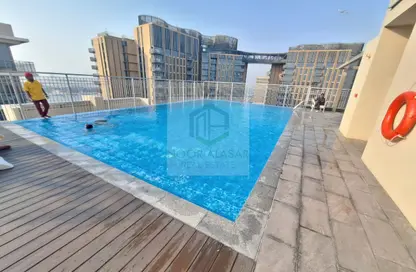 Apartment - 2 Bedrooms - 3 Bathrooms for rent in Al Gurg Tower - Corniche Deira - Deira - Dubai