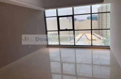 Empty Room image for: Apartment - 1 Bedroom - 2 Bathrooms for sale in Gulfa Towers - Al Rashidiya 1 - Al Rashidiya - Ajman, Image 1
