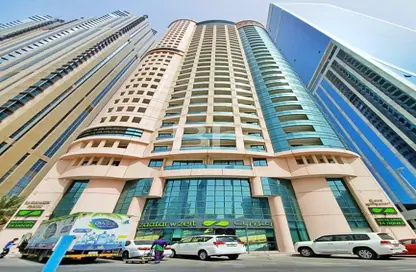 Apartment - 1 Bedroom - 2 Bathrooms for rent in Al Meraikhi Tower - Sheikh Zayed Road - Dubai