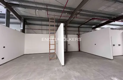 Warehouse - Studio for rent in Al Qusais Industrial Area 1 - Al Qusais Industrial Area - Al Qusais - Dubai Warehouse - Studio for rent in Al Qusais Industrial Area 1 - Al Qusais Industrial Area - Al Qusais - Dubai