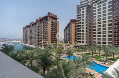 Apartment - 2 Bedrooms - 3 Bathrooms for sale in Marina Residences 6 - Marina Residences - Palm Jumeirah - Dubai