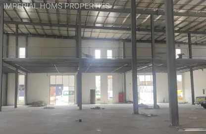 Warehouse - Studio - 2 Bathrooms for sale in Umm Al Thuoob - Umm Al Quwain