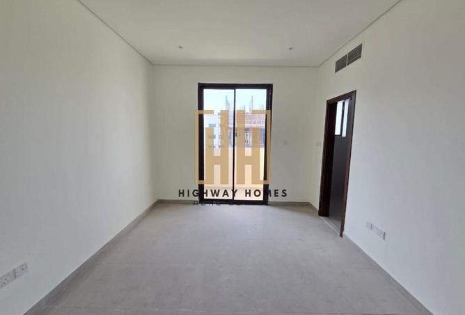 15879919 - صورة العقار 2