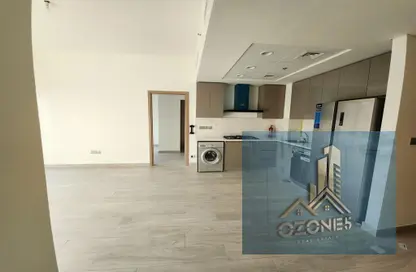 Kitchen image for: Apartment - 3 Bedrooms - 3 Bathrooms for rent in AZIZI Riviera - Meydan One - Meydan - Dubai, Image 1