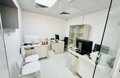 Office Space - Studio - 1 Bathroom for rent in Silver Home Building - Hor Al Anz - Deira - Dubai