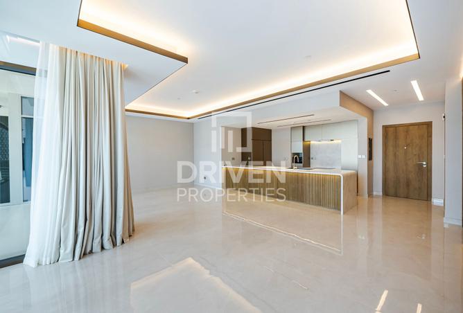 Apartment - 2 Bedrooms - 2 Bathrooms for sale in Burj Daman - DIFC - Dubai