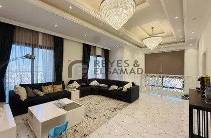 Villa - 5 Bedrooms - 7+ Bathrooms for rent in Al Aweer 1 - Al Aweer - Dubai