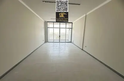 Apartment - 3 Bedrooms - 5 Bathrooms for rent in Al Jurf 2 - Al Jurf - Ajman Downtown - Ajman