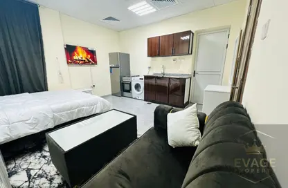 Apartment - Studio - 1 Bathroom for rent in Ajman Corniche Residences - Ajman Corniche Road - Ajman