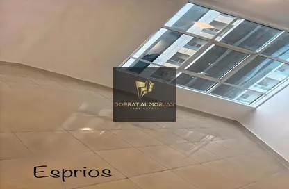 شقة - غرفة نوم - 2 حمامات للبيع في أورينت تاور 1 - أورينت تاور - البستان - عجمان