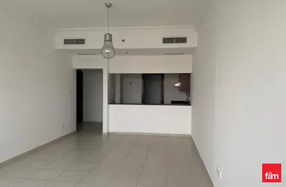 Apartment - 1 Bedroom - 2 Bathrooms for rent in Lake Shore Tower - JLT Cluster Y - Jumeirah Lake Towers - Dubai