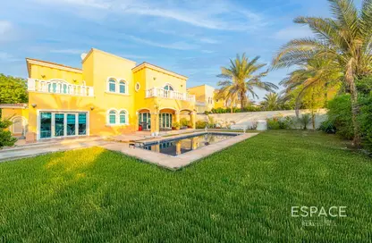 Villa - 5 Bedrooms - 5 Bathrooms for sale in Legacy - Jumeirah Park - Dubai