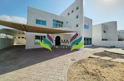 Villa - 4 Bedrooms - 4 Bathrooms for rent in Al Garhoud Residences - Al Garhoud - Dubai