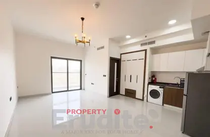 شقة - 1 حمام للايجار في لاونز من دانوب بلوك 2 - لاونز لدانوب - المدينة العالمية - دبي شقة - 1 حمام للايجار في لاونز من دانوب بلوك 2 - لاونز لدانوب - المدينة العالمية - دبي