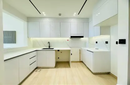 Apartment - 1 Bedroom - 2 Bathrooms for rent in Binghatti LUNA - Jumeirah Village Circle - Dubai