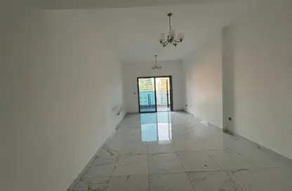 Apartment - 2 Bedrooms - 3 Bathrooms for rent in Al Ferasa Tower - Al Majaz 1 - Al Majaz - Sharjah