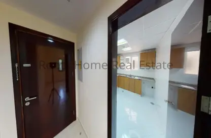Apartment - 2 Bedrooms - 3 Bathrooms for rent in The Gardens Buildings - The Gardens - Dubai