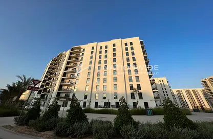 Apartment - 2 Bedrooms - 2 Bathrooms for sale in Waters Edge - Yas Island - Abu Dhabi