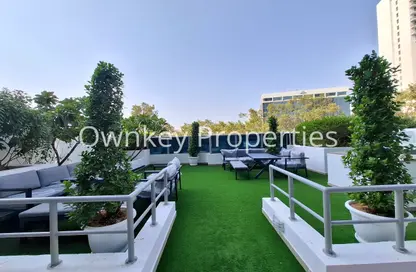 Apartment - 3 Bedrooms - 4 Bathrooms for rent in Bin Hendi Tower - Mankhool - Bur Dubai - Dubai