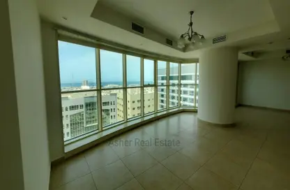 Apartment - 3 Bedrooms - 4 Bathrooms for rent in Blue Tower - Al Majaz 3 - Al Majaz - Sharjah