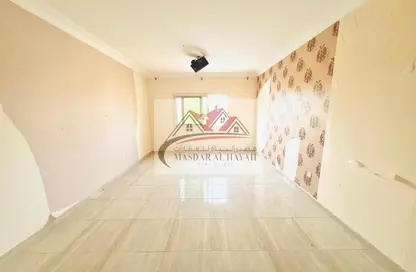 Apartment - 1 Bedroom - 2 Bathrooms for rent in Hajar Building - Muwaileh Commercial - Sharjah