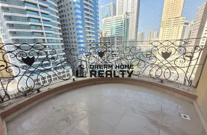 شقة - 3 غرف نوم - 5 حمامات للايجار في التعاون - الشارقة