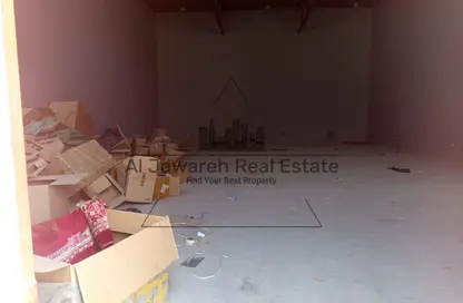 مستودع - استوديو للايجار في أم درع - أم القيوين