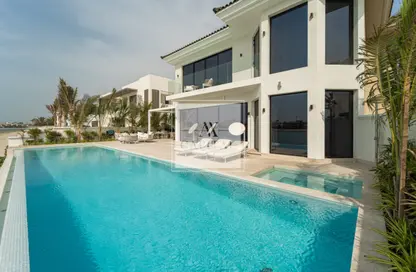 Villa - 5 Bedrooms - 6 Bathrooms for sale in Garden Homes Frond M - Garden Homes - Palm Jumeirah - Dubai
