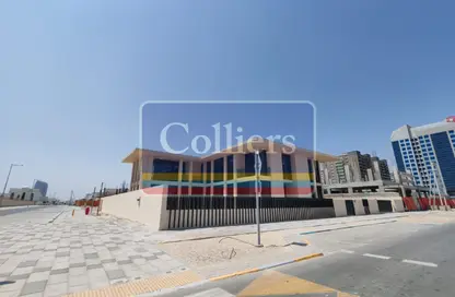 Villa - 5 Bedrooms - 6 Bathrooms for rent in Al Nahyan - Abu Dhabi