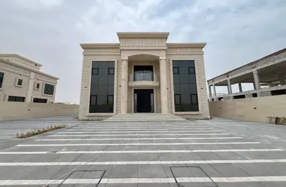 Villa - 4 Bedrooms - 6 Bathrooms for rent in Wadi Alshabak - Dubai
