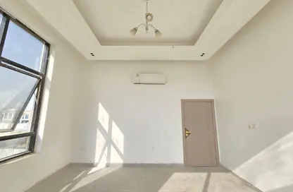 Villa - 5 Bedrooms - 6 Bathrooms for rent in Hoshi - Al Badie - Sharjah