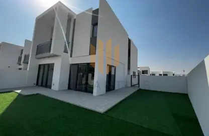 Townhouse - 4 Bedrooms - 4 Bathrooms for sale in Amaranta - Villanova - Dubai Land - Dubai
