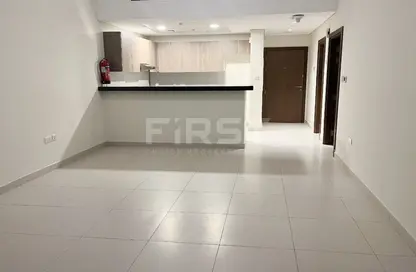 Apartment - 1 Bedroom - 2 Bathrooms for sale in The View - Al Raha Beach - Abu Dhabi