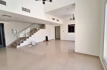 Apartment - 2 Bedrooms - 3 Bathrooms for rent in Royal JVC Building - Jumeirah Village Circle - Dubai