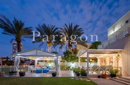 Villa - 5 Bedrooms - 6 Bathrooms for sale in Meadows 1 - Meadows - Dubai