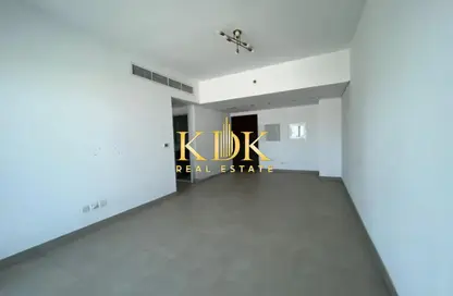 شقة - 2 غرف نوم - 3 حمامات للايجار في البرج الإمبراطوري - قرية الجميرا سركل - دبي